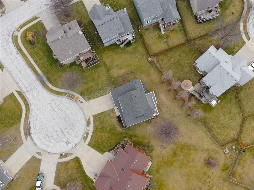 10916 N Wallace Avenue — photo 39