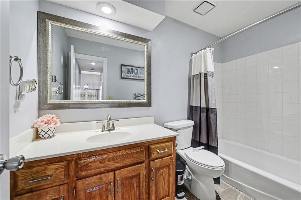 10620 Rowland Avenue — photo 25