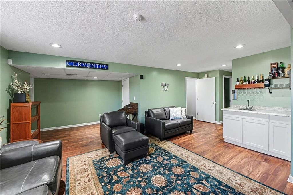 10620 Rowland Avenue — photo 27