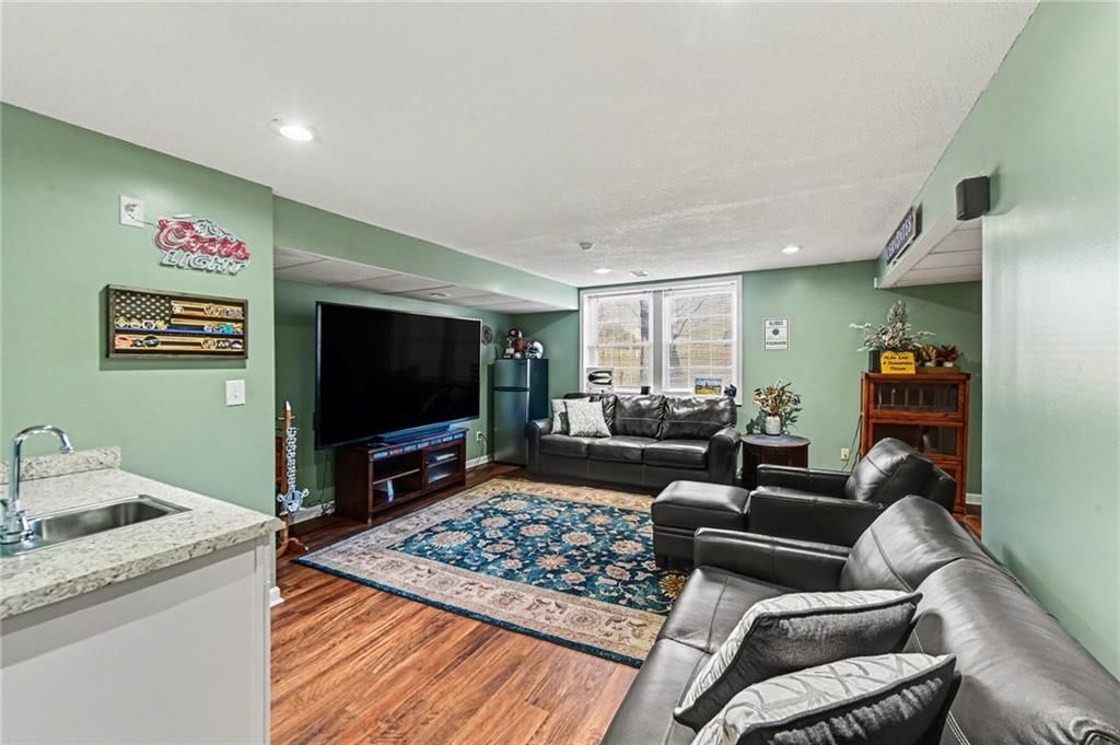 10620 Rowland Avenue — photo 28
