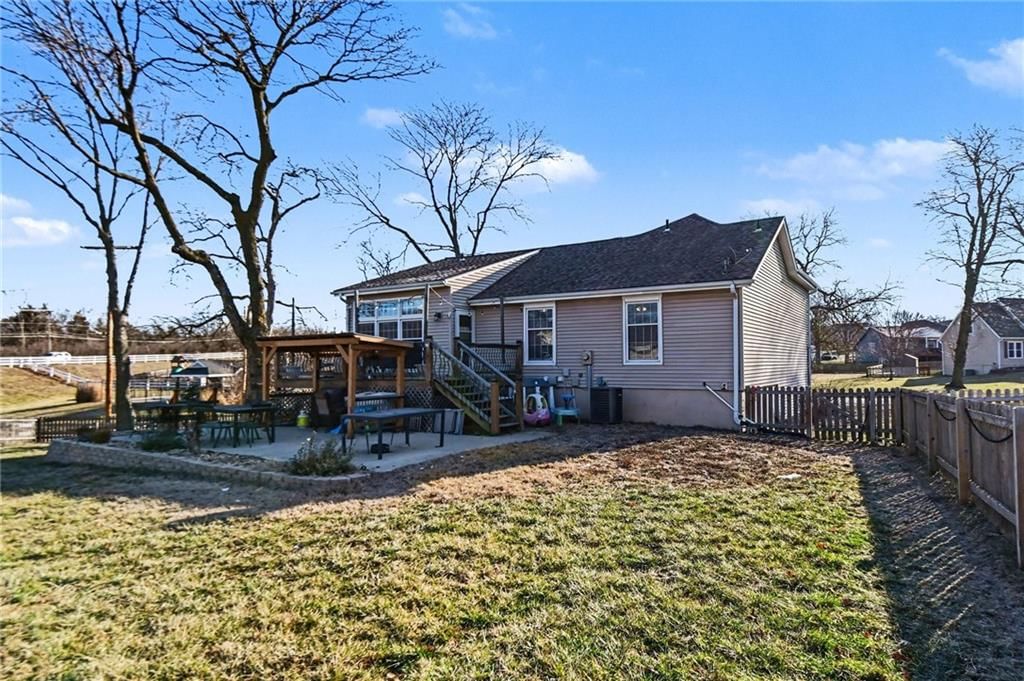 10620 Rowland Avenue — photo 33