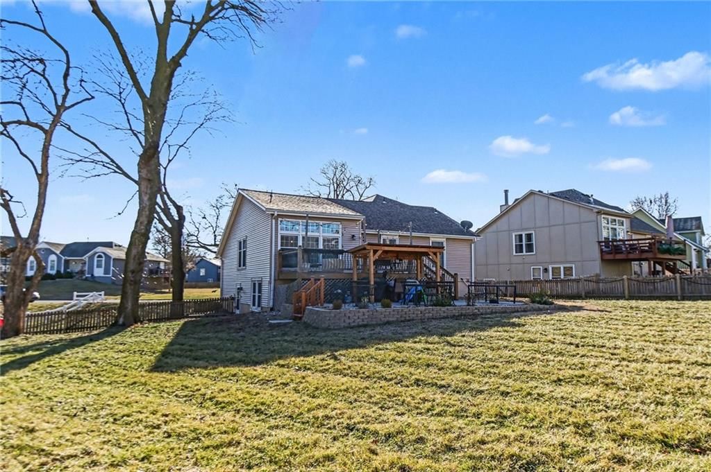 10620 Rowland Avenue — photo 34