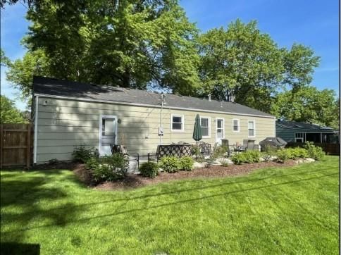 7609 Russell Road — photo 37