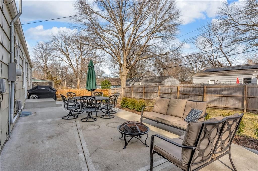 7609 Russell Road — photo 41