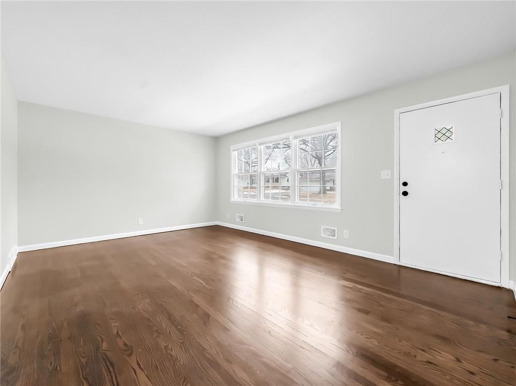 9807 E 79th Terrace — photo 6