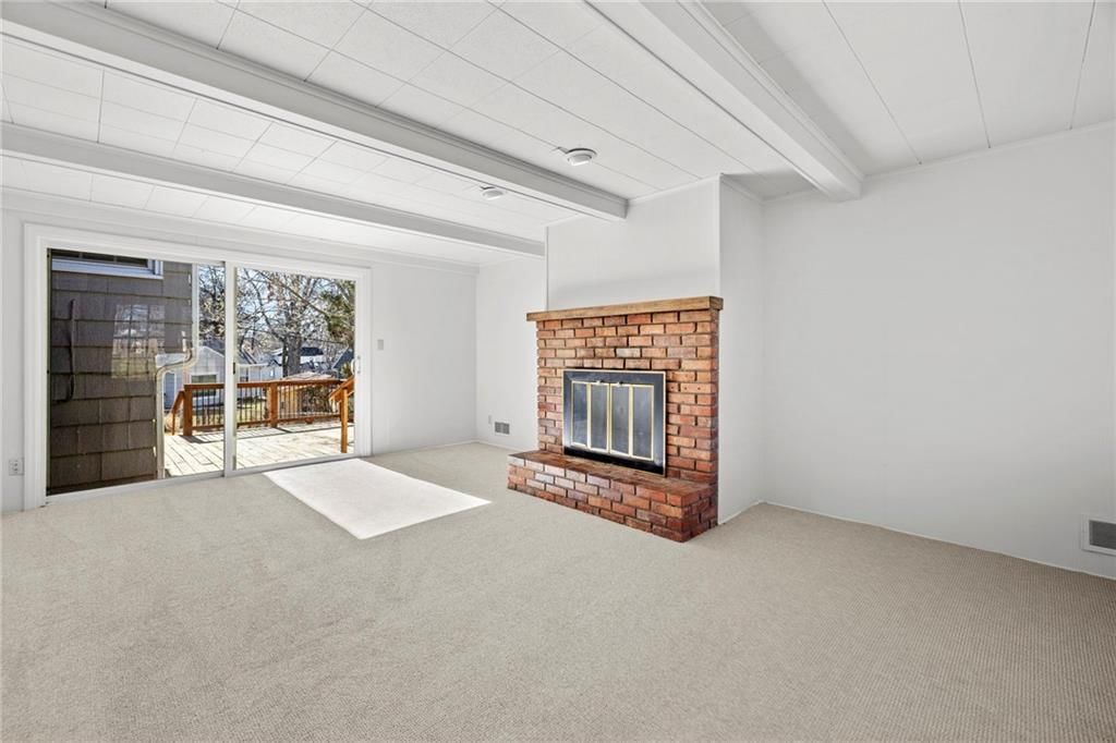7000 Roe Avenue — photo 6