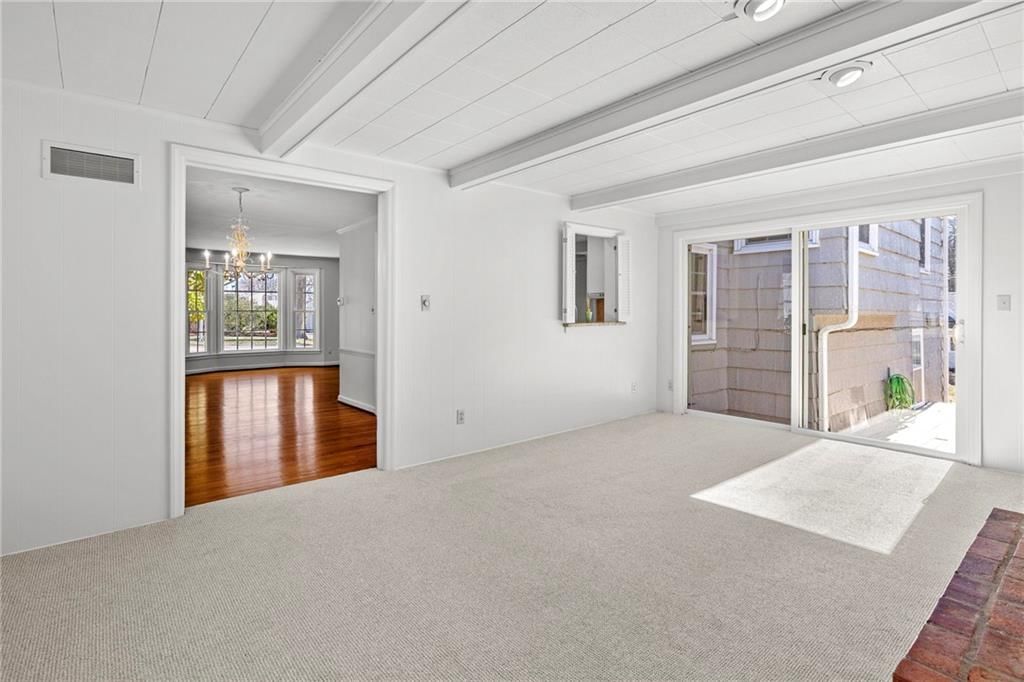 7000 Roe Avenue — photo 7