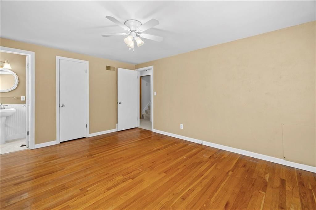 7000 Roe Avenue — photo 15