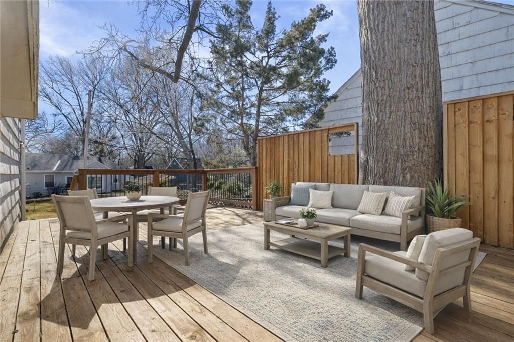7000 Roe Avenue — photo 23