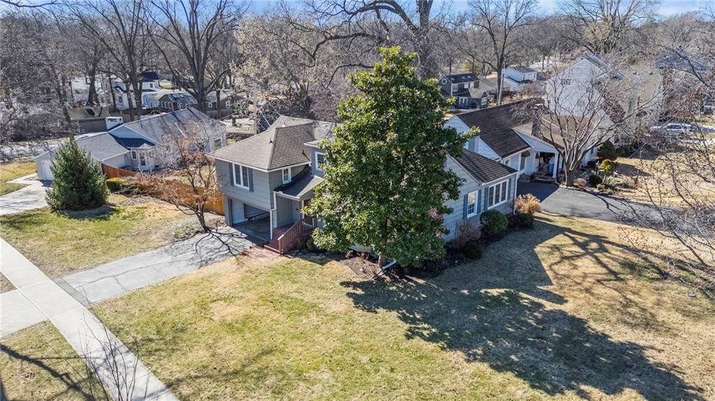 7000 Roe Avenue — photo 28