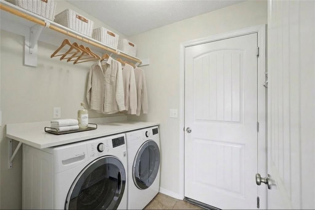 929 NW SCENIC Drive — photo 20