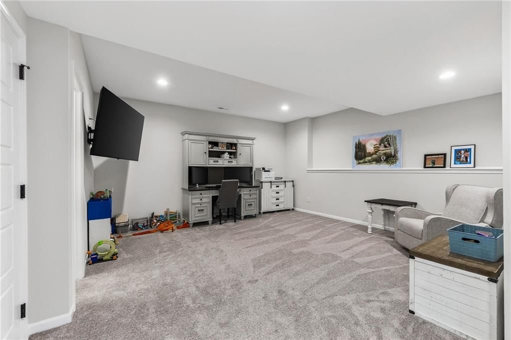 11810 N Bellaire Avenue — photo 29
