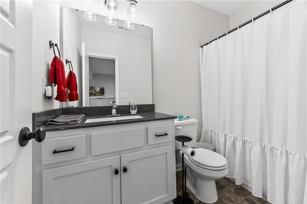 11810 N Bellaire Avenue — photo 31