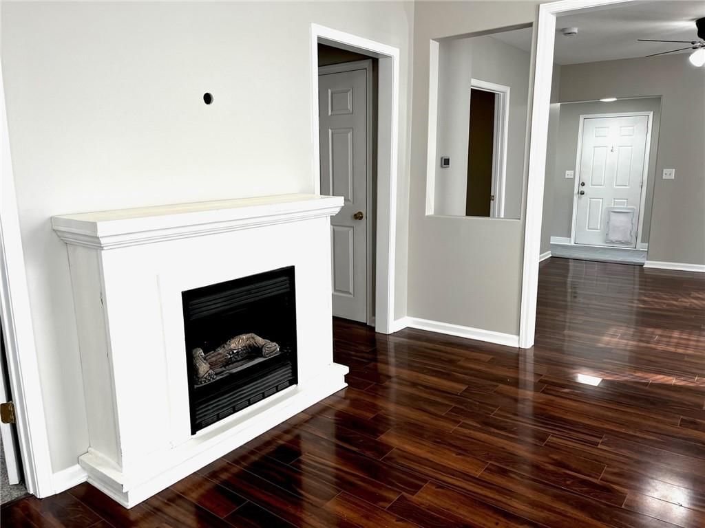 731 S Poplar Street — photo 5
