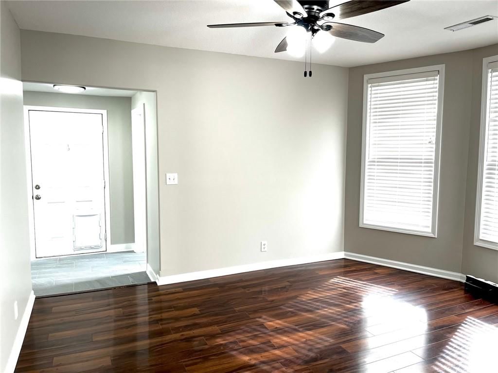 731 S Poplar Street — photo 9