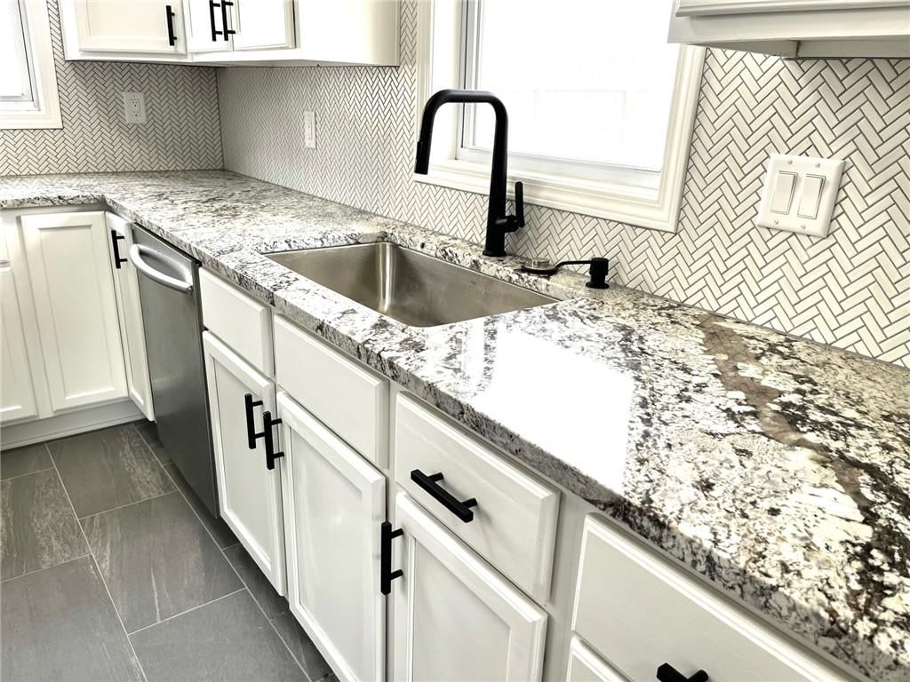 731 S Poplar Street — photo 17