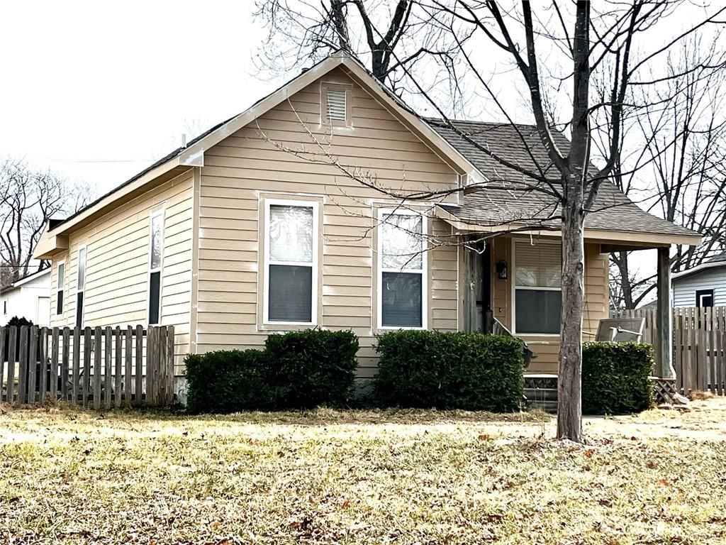 731 S Poplar Street — photo 26