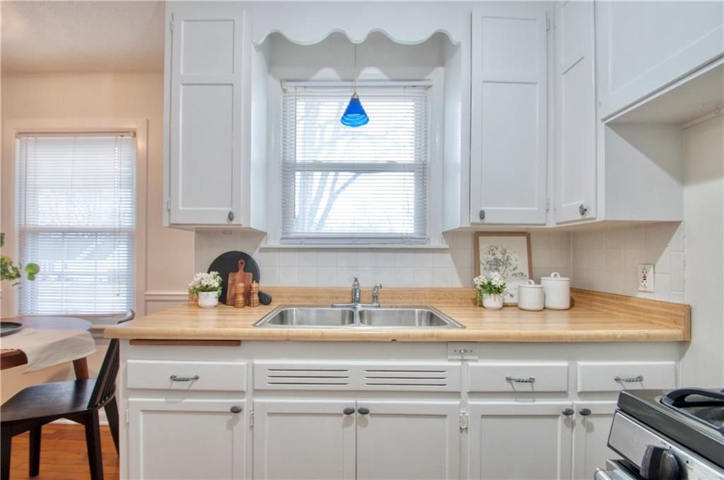 5210 W 49th Terrace — photo 14