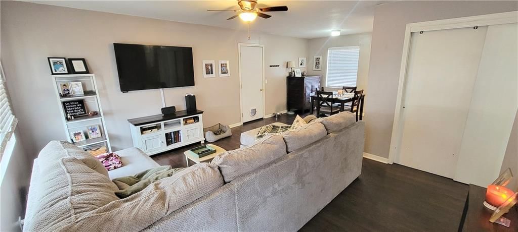427 N Vermont Street — photo 3