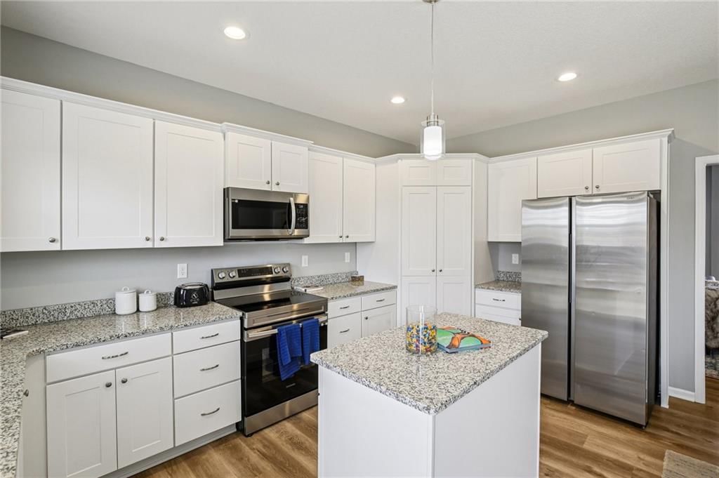 1108 NW Hilltop Lane — photo 11