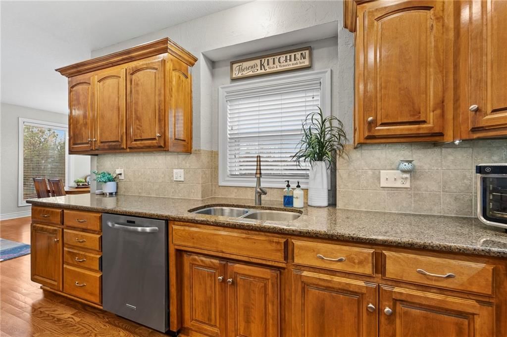15636 S Gallery Street — photo 14
