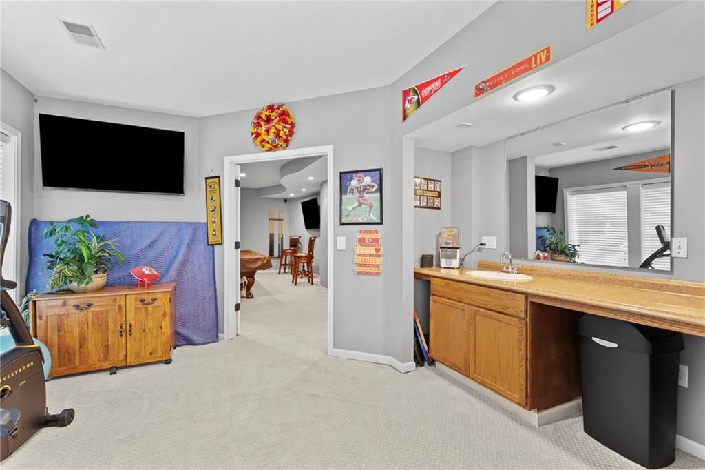15636 S Gallery Street — photo 40