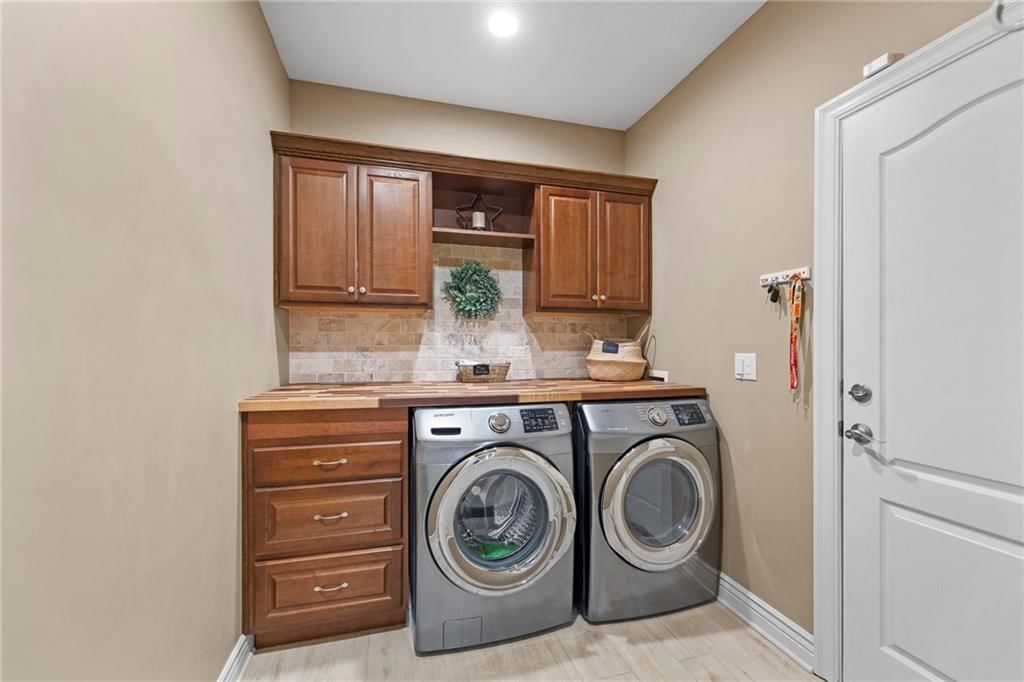 15636 S Gallery Street — photo 41