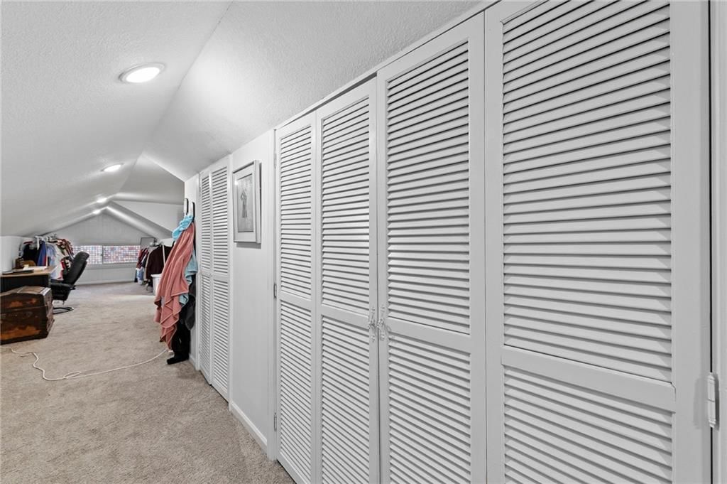 1932 Praun Lane — photo 15