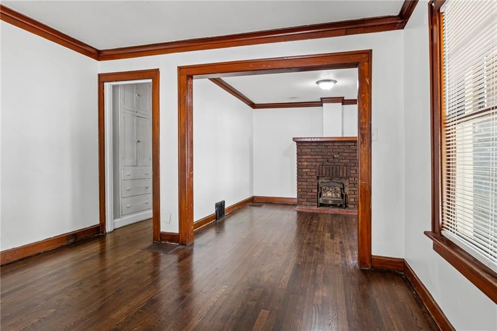2407 E 69th Terrace — photo 5