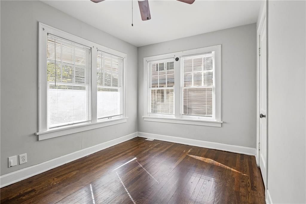 2407 E 69th Terrace — photo 13