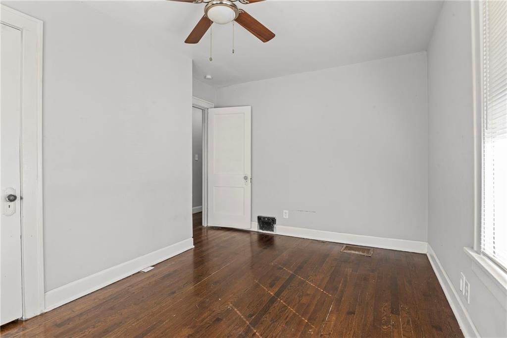 2407 E 69th Terrace — photo 14