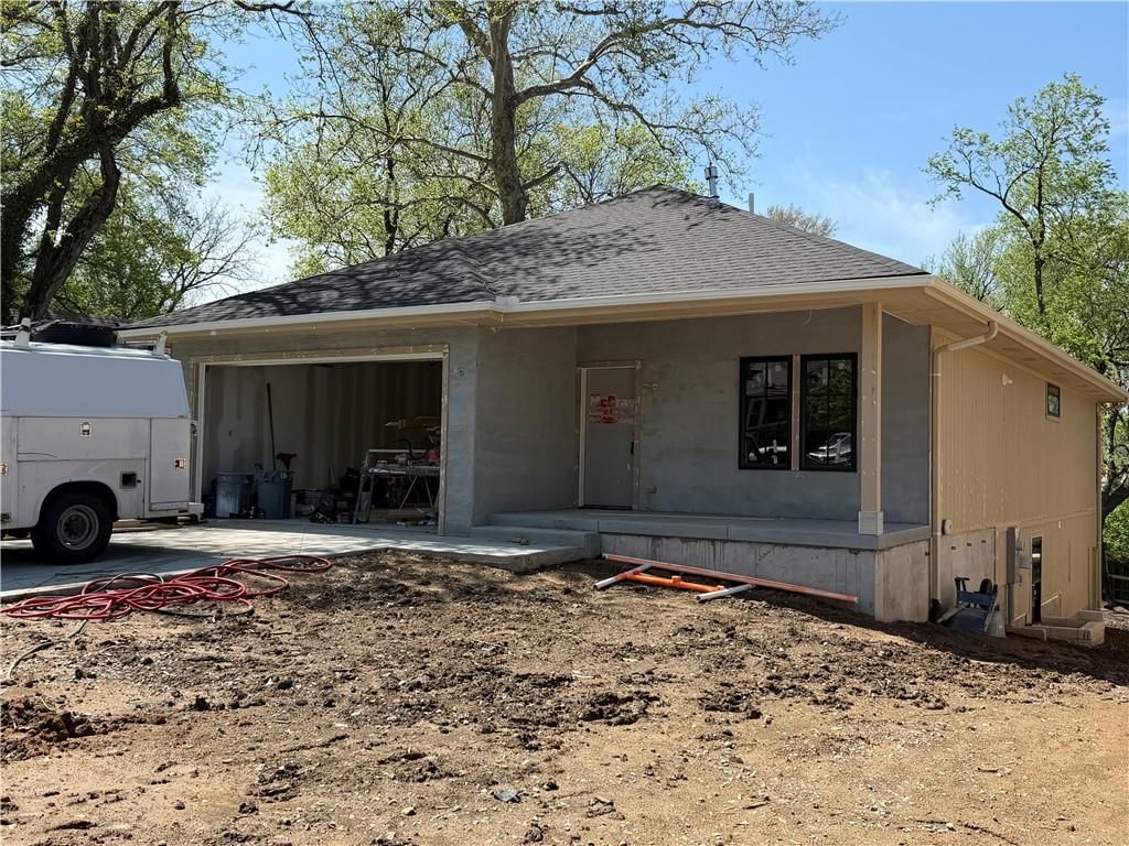 5028 Fontana Street, Roeland Park, KS