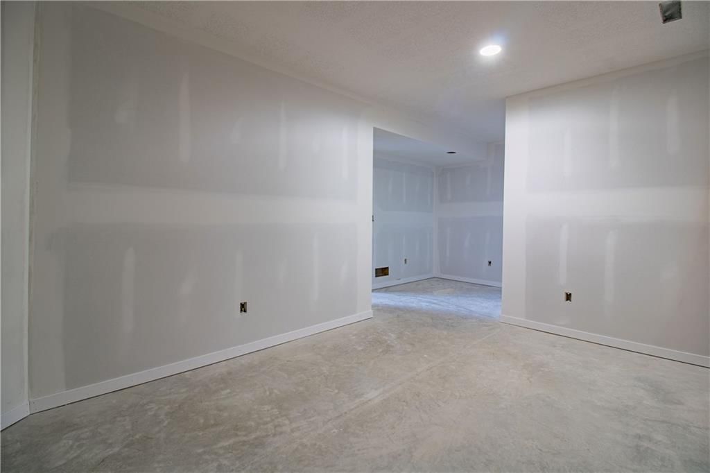 284 SW Business 13 Highway — photo 24
