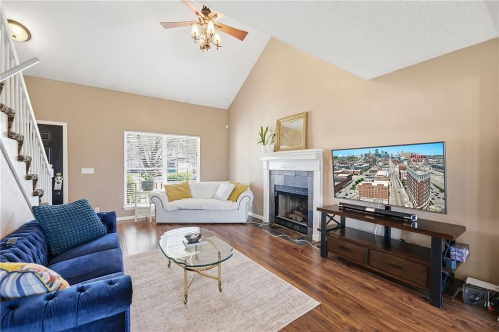 15146 Glenwood Avenue — photo 4