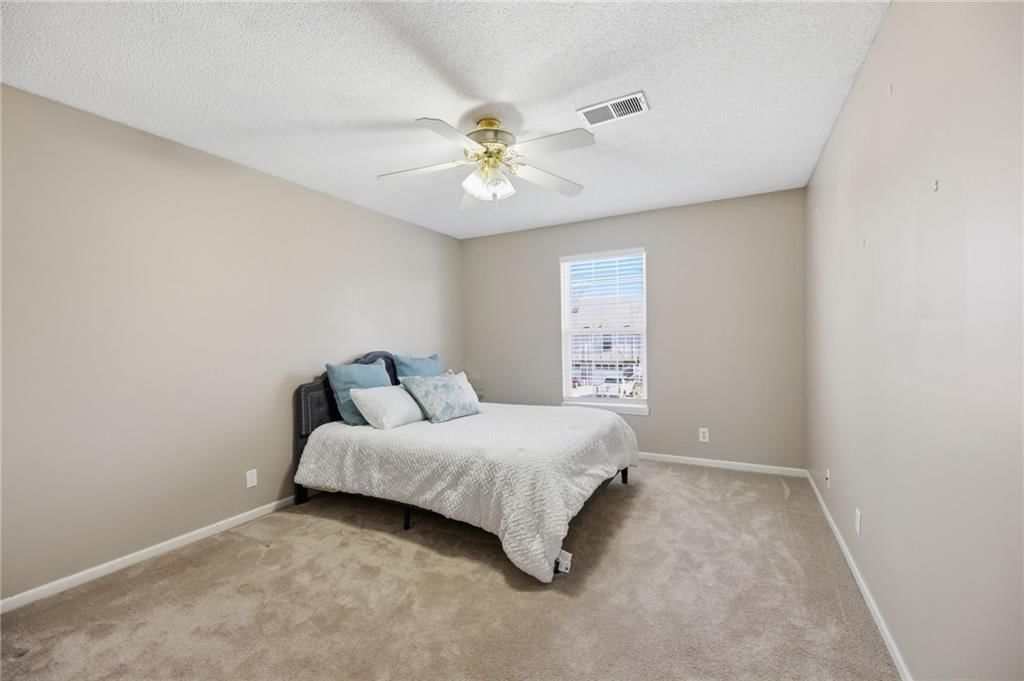 15146 Glenwood Avenue — photo 12
