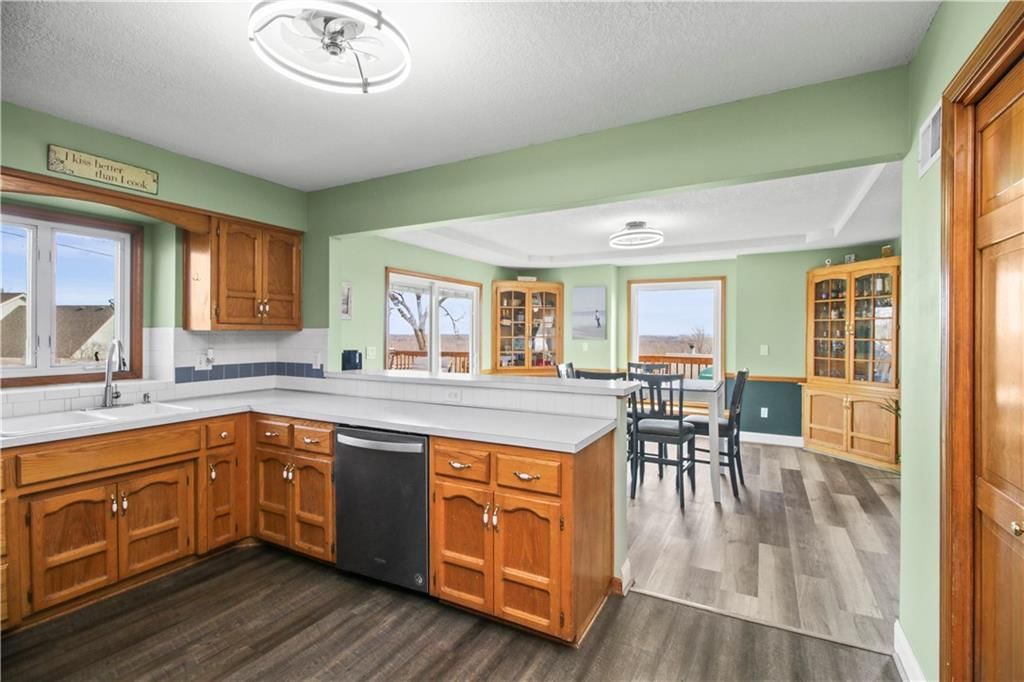 202 SW 25th Street — photo 9