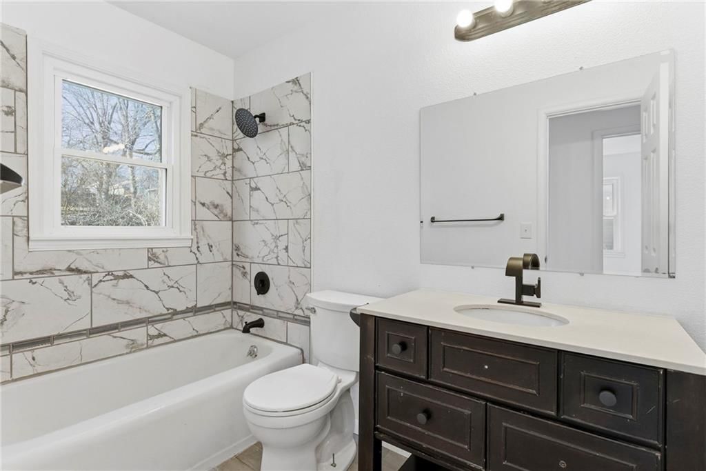 4614 NE Antioch Road — photo 9