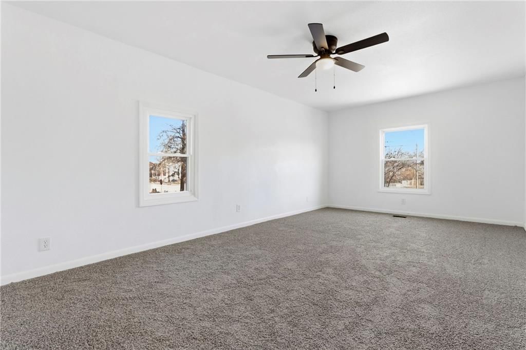 4614 NE Antioch Road — photo 12