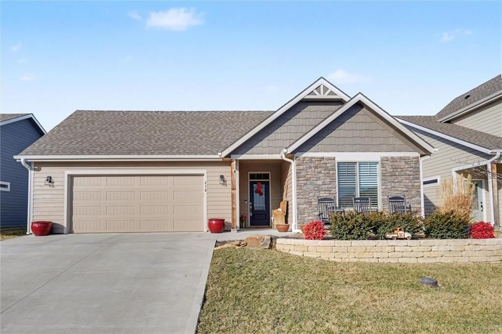 415 N Daylily Drive, Lawrence, KS