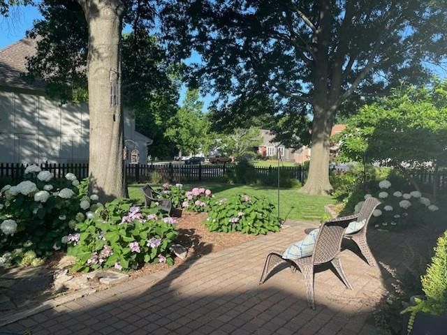 15721 W 145th Street — photo 2