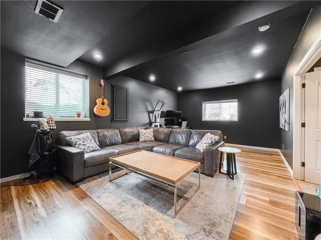 904 SW 35th Street — photo 16