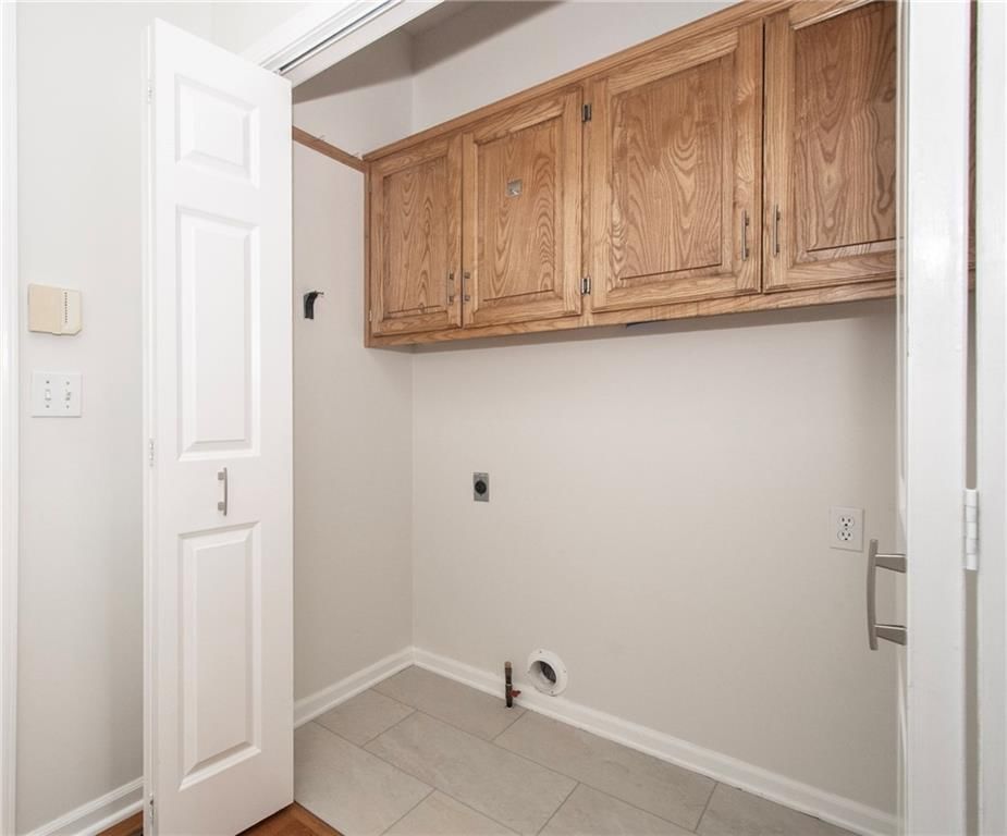 12831 Cambridge Road — photo 14