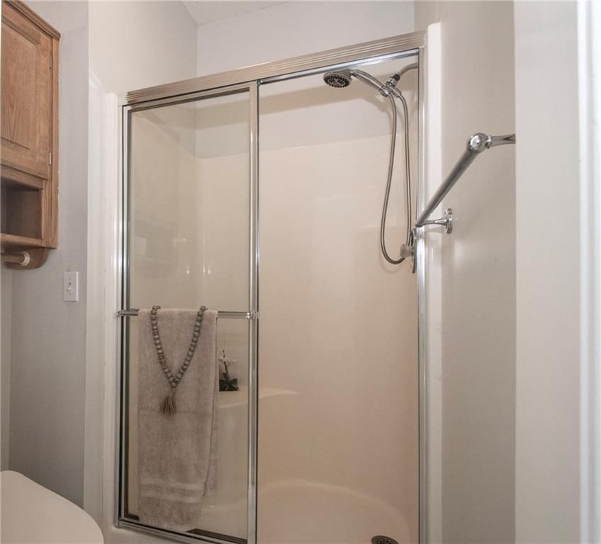 12831 Cambridge Road — photo 19