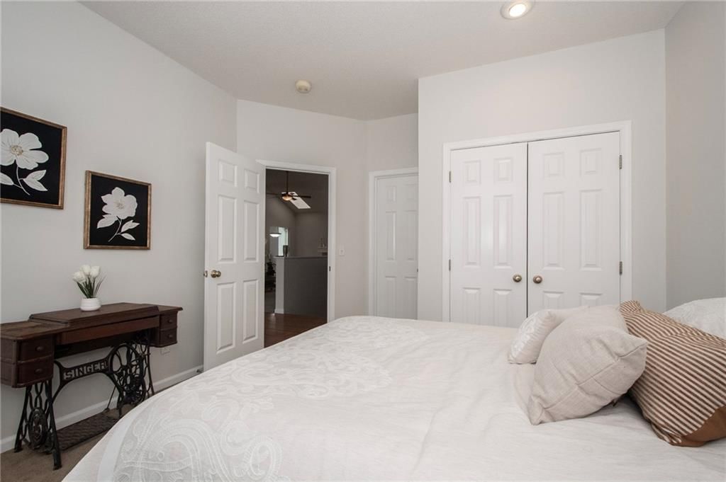 12831 Cambridge Road — photo 22
