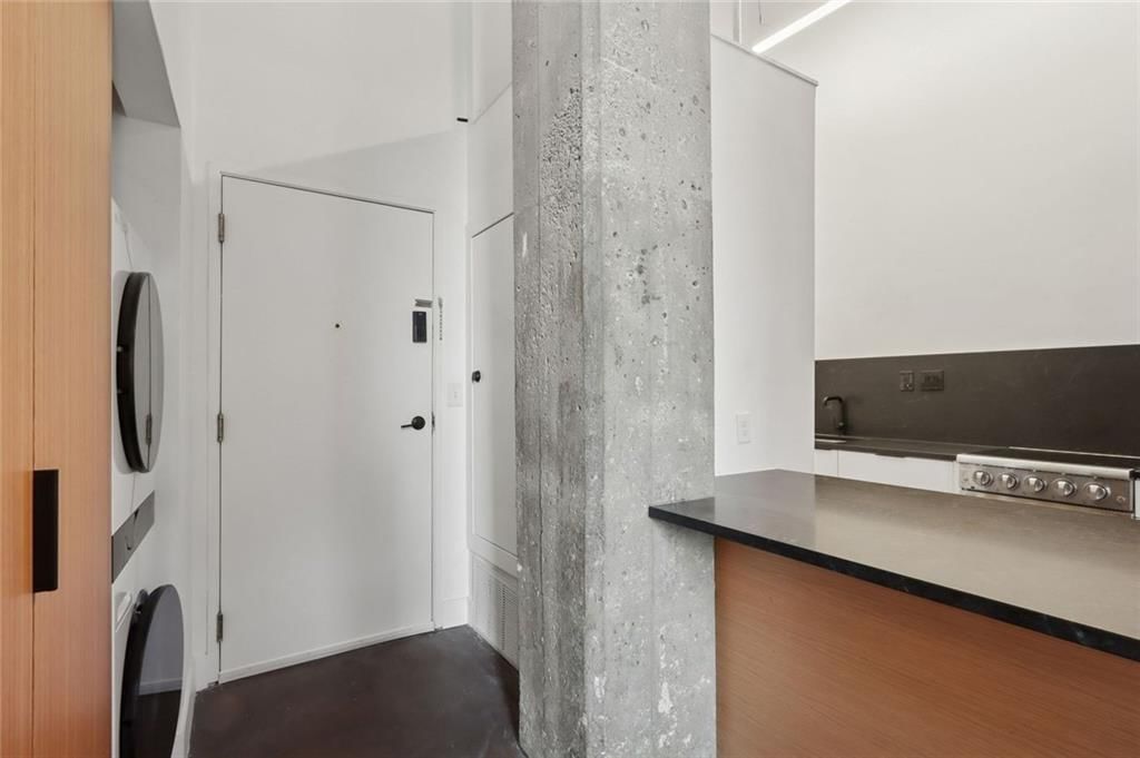 500 Delaware Street — photo 4