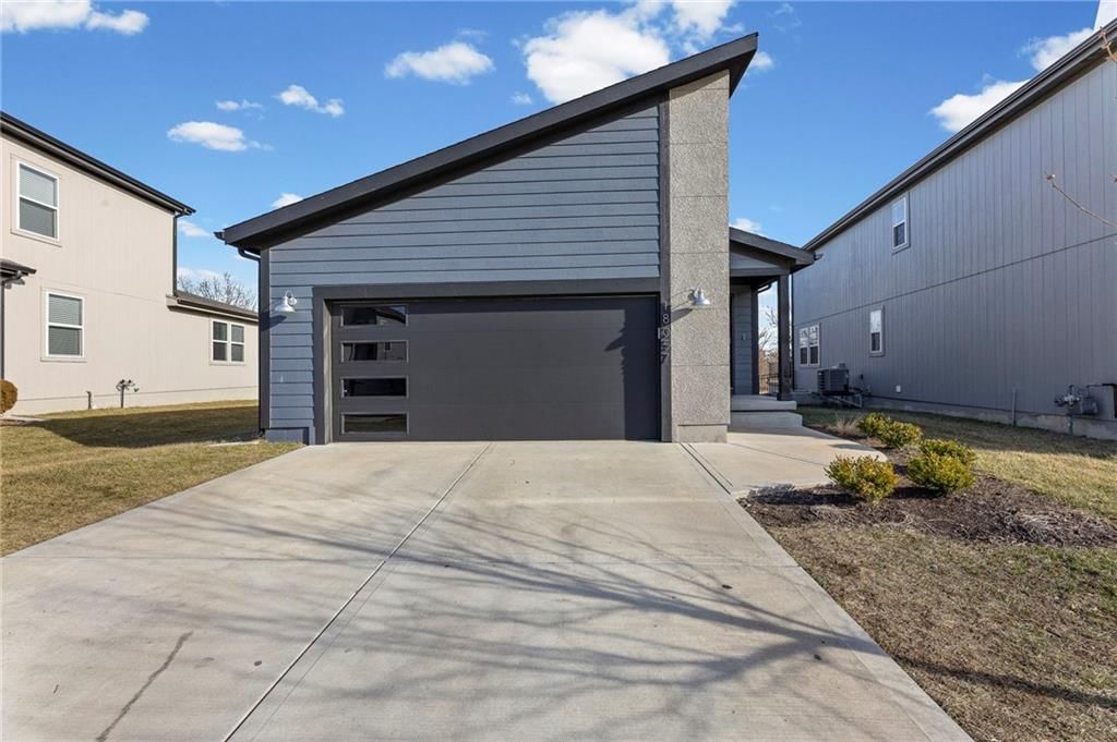 18057 Hauser Street, Overland Park, KS