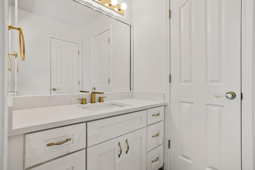 14260 Granada Court — photo 33