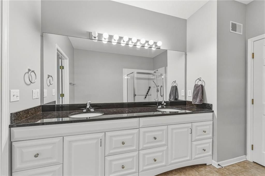 11183 S Chouteau Street — photo 23