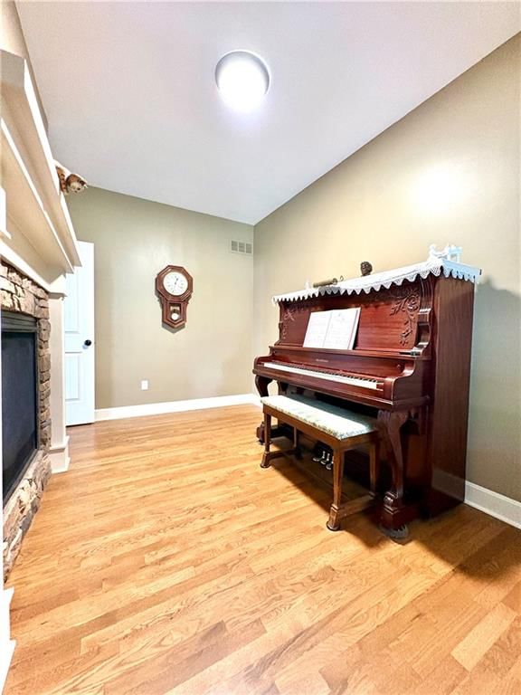 16623 W 172nd Terrace — photo 8