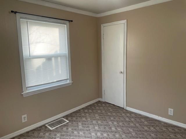 929 E Hyde Park Avenue — photo 17